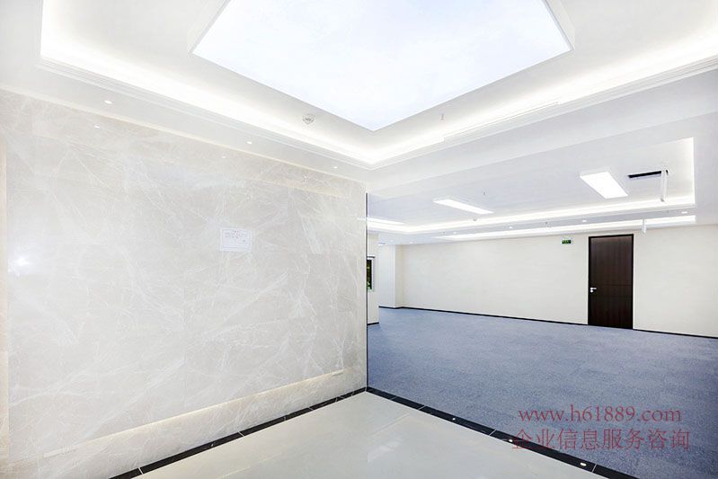 廣電文創(chuàng)中心 出租均價(jià):99元/平米/月 地鐵10號(hào)線【坂田線】冬瓜嶺地鐵站D口步行200米 裝修圖片