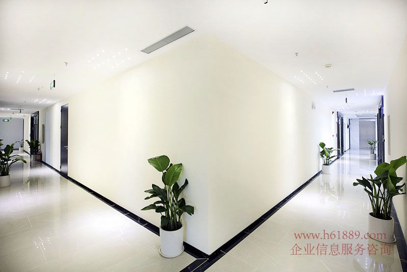 廣電文創(chuàng)中心 出租均價(jià):99元/平米/月 地鐵10號(hào)線【坂田線】冬瓜嶺地鐵站D口步行200米 公共區(qū)域圖片