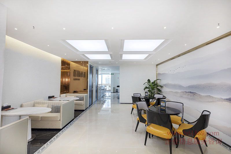 廣電文創(chuàng)中心 出租均價(jià):99元/平米/月 地鐵10號(hào)線【坂田線】冬瓜嶺地鐵站D口步行200米 公共區(qū)域圖片