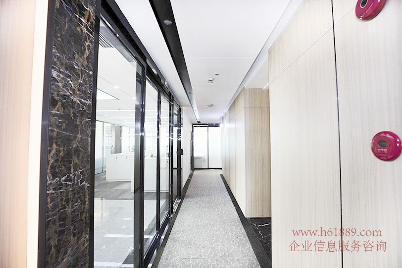 新世界中心(新世界商務(wù)中心)全辦公家私 雙面采光 拎包辦公 隨時(shí)看房 公共區(qū)域 裝修圖片