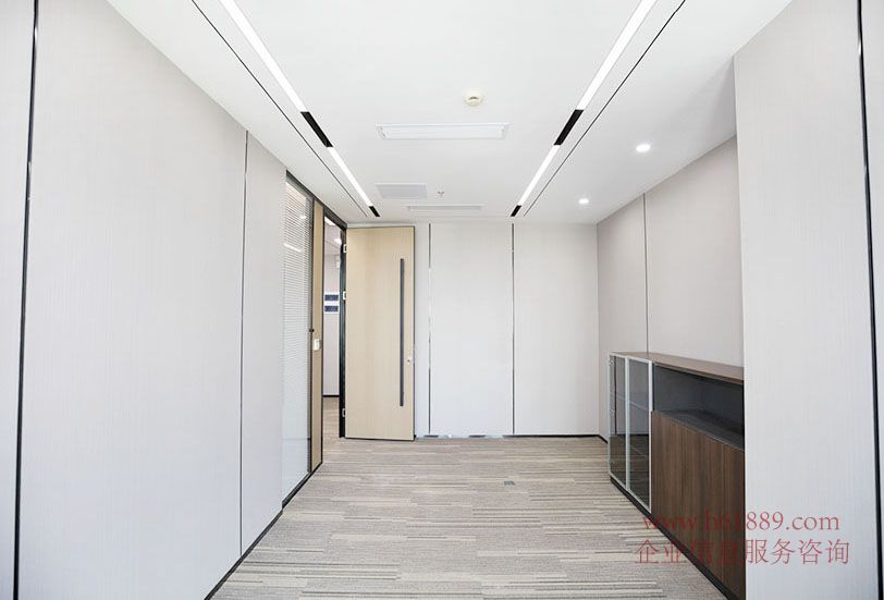 新世界中心(新世界商務(wù)中心)市民中心附近 深證證券交易所旁 豪華裝修 全新高檔辦公家私 出租 裝修圖片