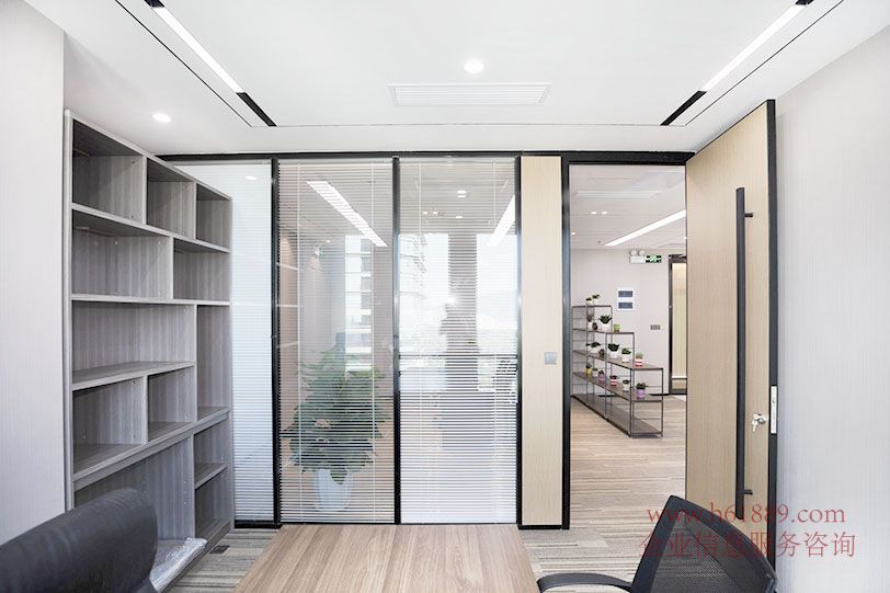 新世界中心(新世界商務(wù)中心)市民中心附近 深證證券交易所旁 豪華裝修 全新高檔辦公家私 出租 裝修圖片