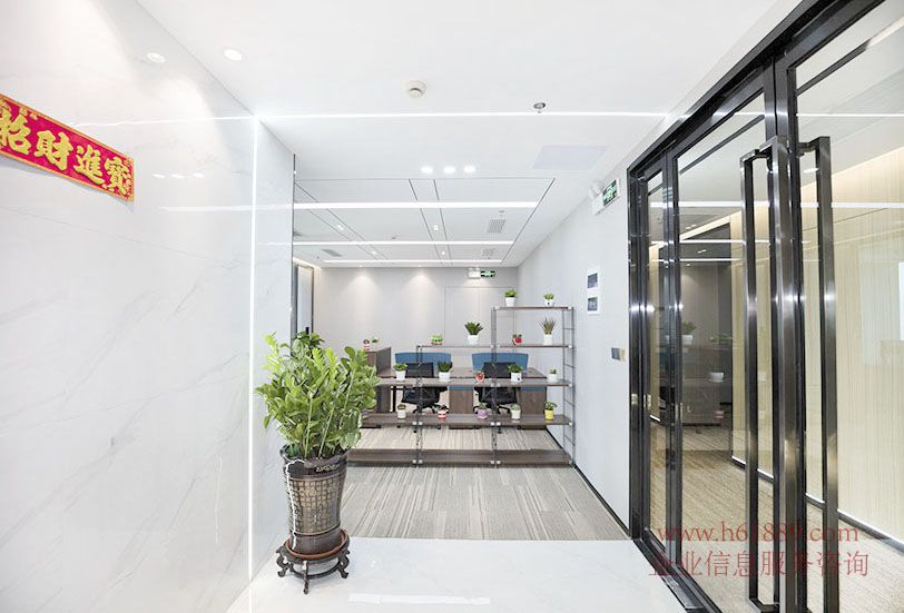 新世界中心(新世界商務(wù)中心)市民中心附近 深證證券交易所旁 豪華裝修 全新高檔辦公家私 出租 裝修圖片