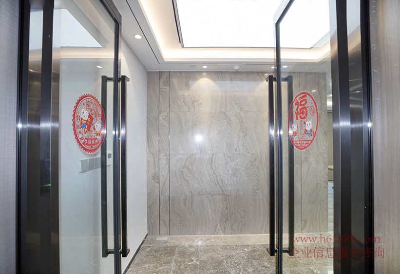 京地大廈 出租單價:88元/平米/月 地鐵10號線(坂田線)地鐵1號線(羅寶線) 崗廈地鐵站D出口 出租 裝修圖片