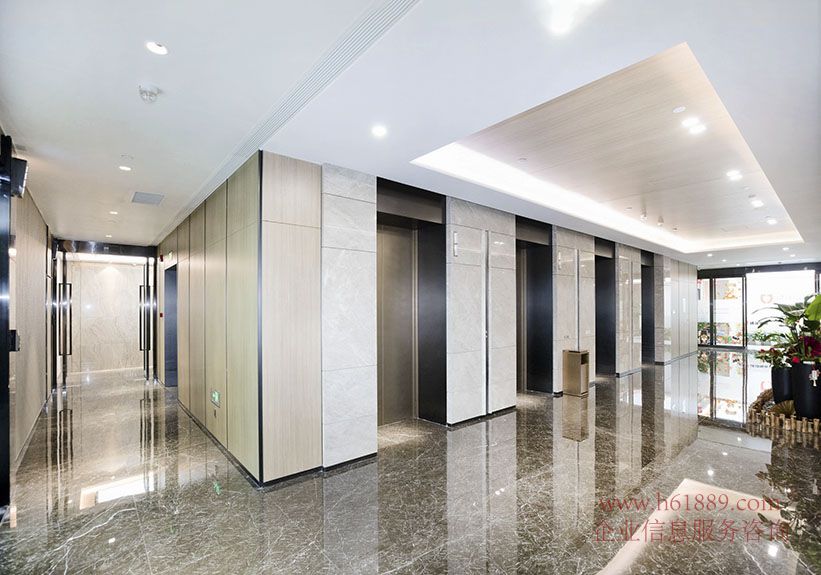 京地大廈 出租單價:88元/平米/月 地鐵10號線(坂田線)地鐵1號線(羅寶線) 崗廈地鐵站D出口 出租 電梯廳