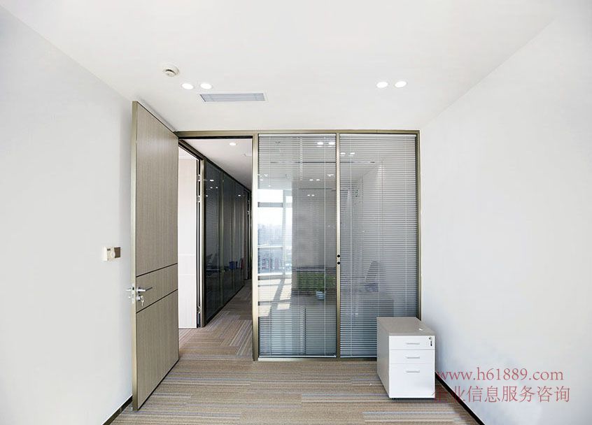 新世界中心(新世界商務(wù)中心)深圳證券交易所 市民中心西 全新裝修 小面積 155平米 出租 裝修圖片