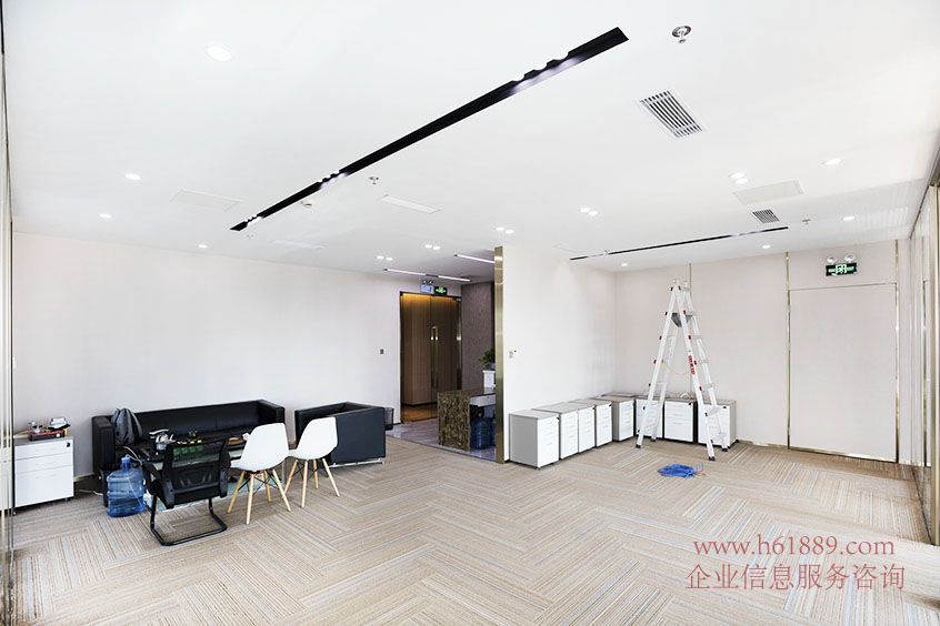 新世界中心(新世界商務(wù)中心)深圳證券交易所 市民中心西 全新裝修 小面積 247平米 出租 裝修圖片